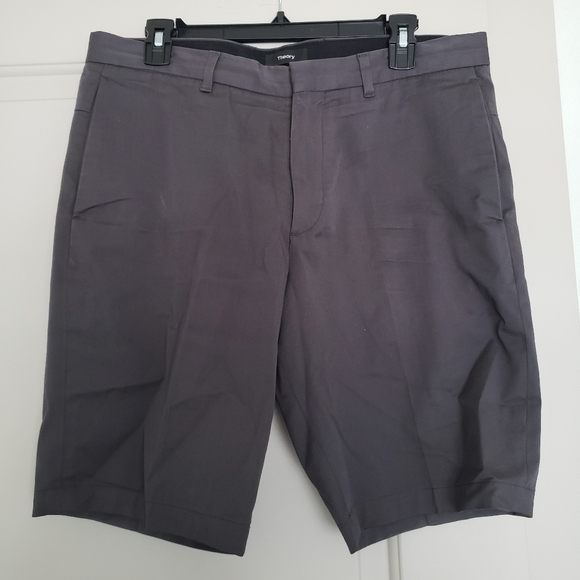 Theory Beck pp solid twill shorts in grey mens size 33 - Picture 2 of 14